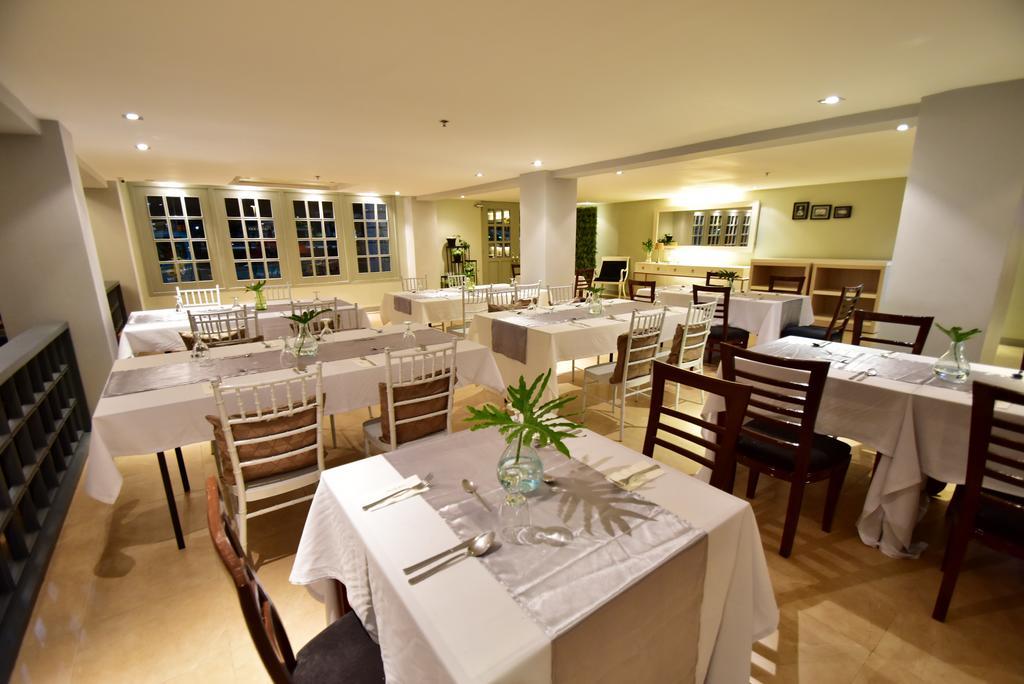 Almont City Hotel Butuan City Esterno foto