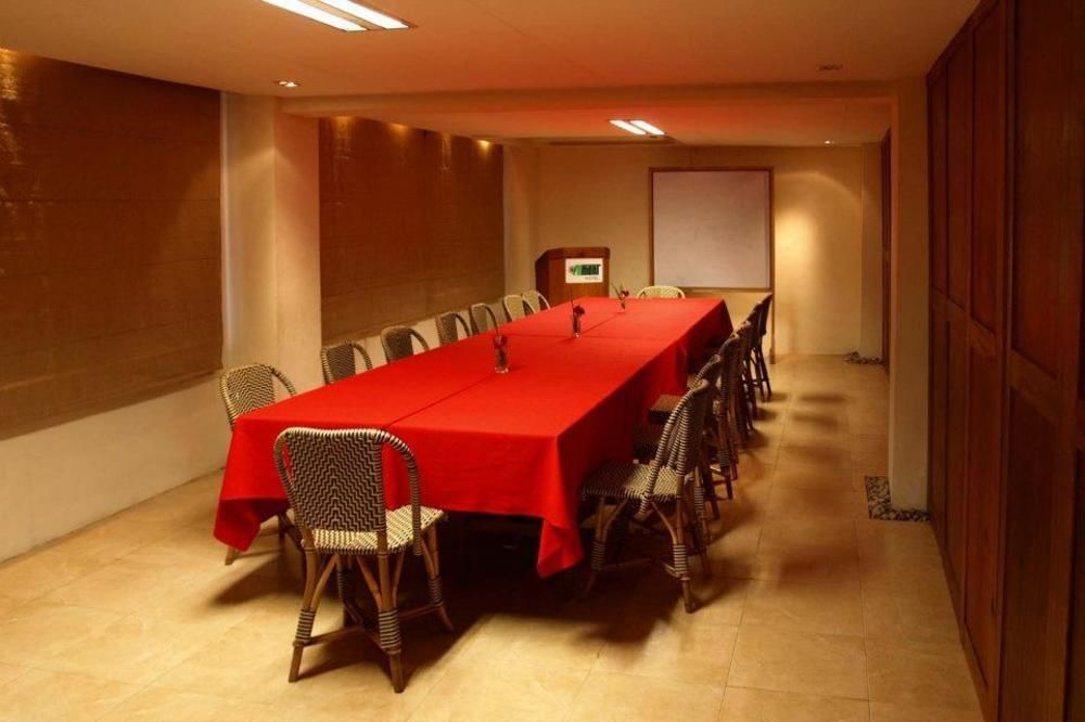 Almont City Hotel Butuan City Esterno foto