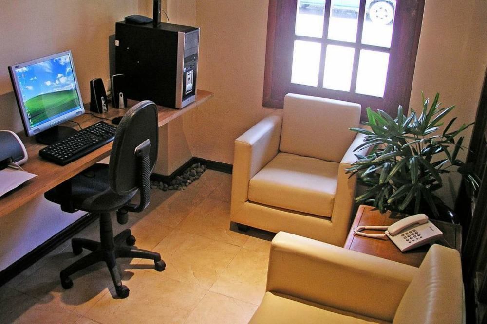 Almont City Hotel Butuan City Esterno foto