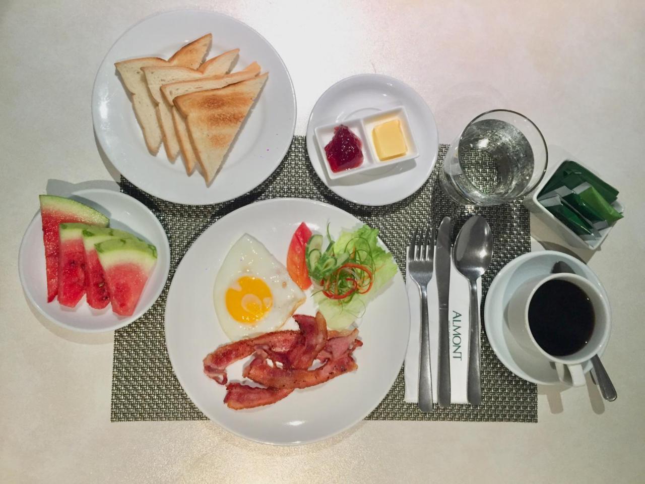 Almont City Hotel Butuan City Esterno foto